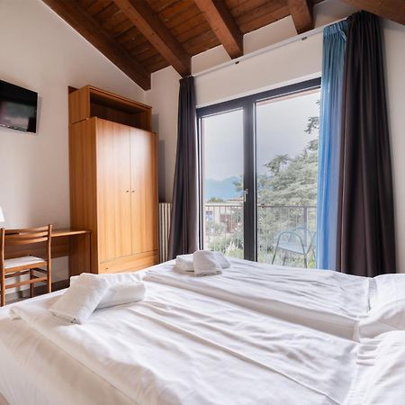 Hotel Al Castello Torri del Benaco Kültér fotó