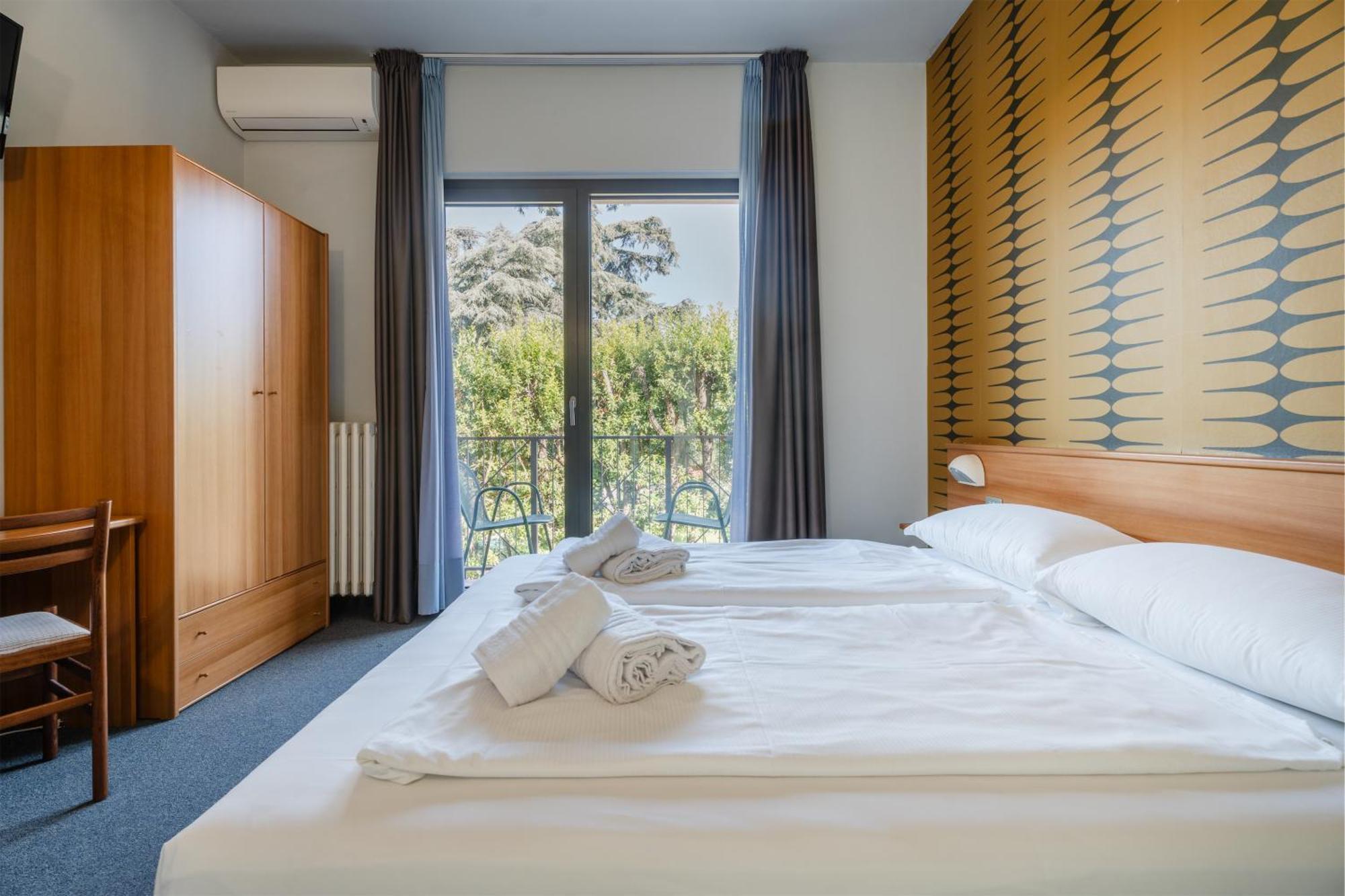 Hotel Al Castello Torri del Benaco Kültér fotó
